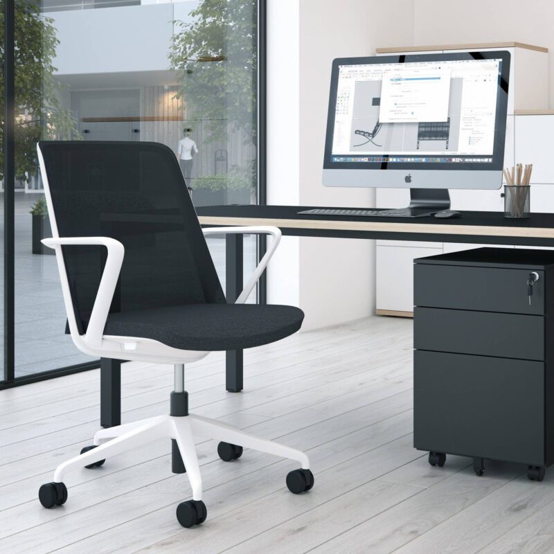 Breeze Grey Mesh Back Chair - Image 3