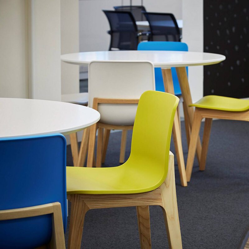 Piazza Meeting Table - Image 2