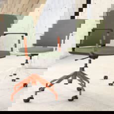 Infinity Chair on Pyramid Base